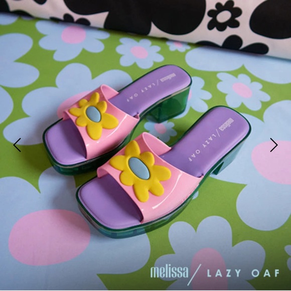 Melissa Lazy Oaf Shape Pink Contrast Daisy sandals Barbie style - Picture 2 of 5
